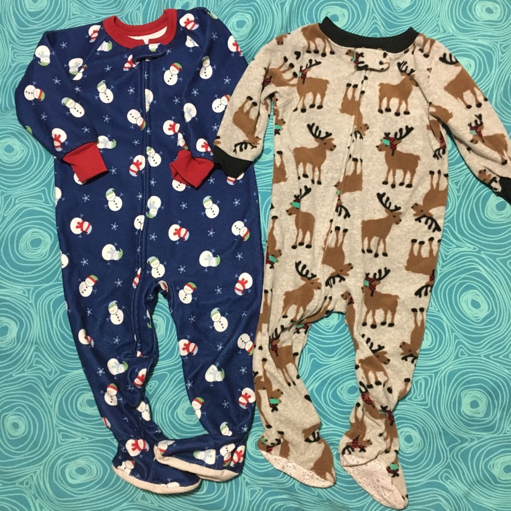 Bundle of 2 Holiday Footed Pajamas 18m